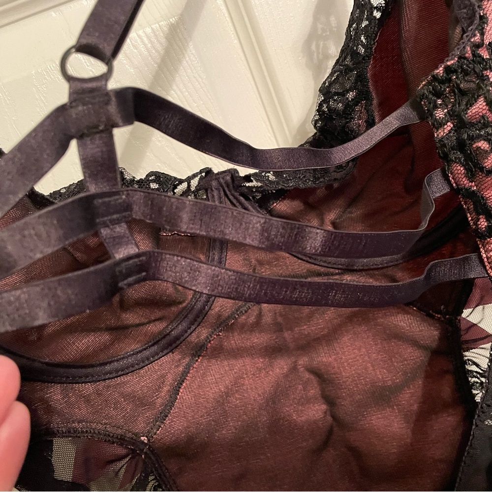 Intimate Attitudes lingerie - Picture 6 of 9